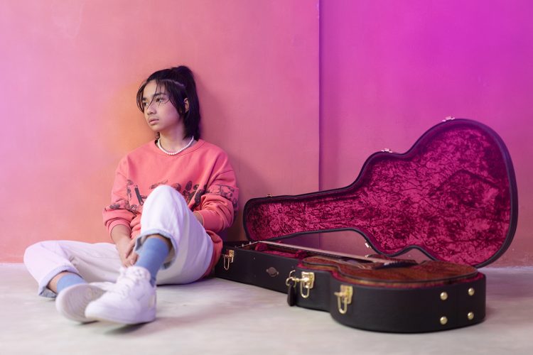 Weda Rilis Debut Single