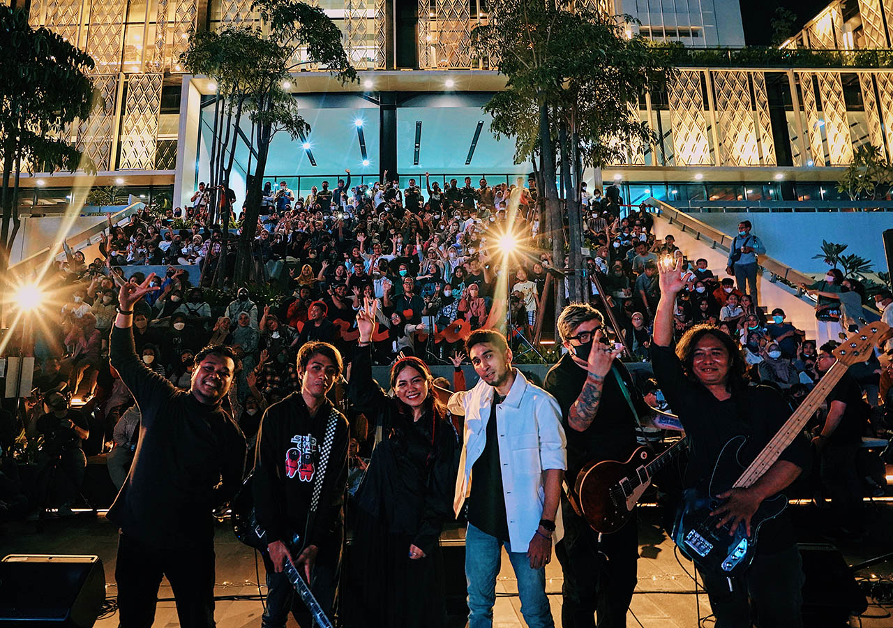 Reiza Maulana with CAESSARIA