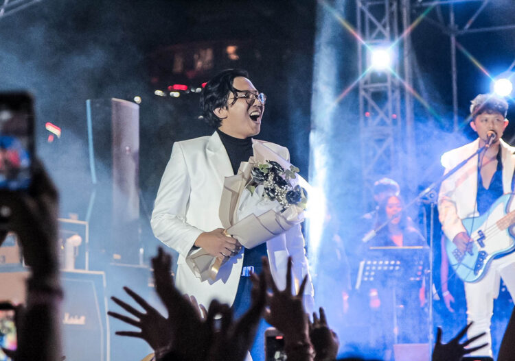 Perayaan Patah Hati Versi Orkestra