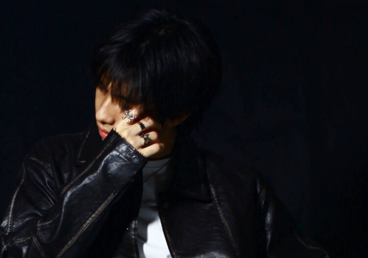 Weda Mauven - [STILL ON] REPEAT