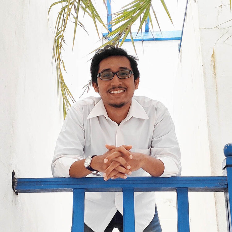 Fadlan Dinur Satu Kata