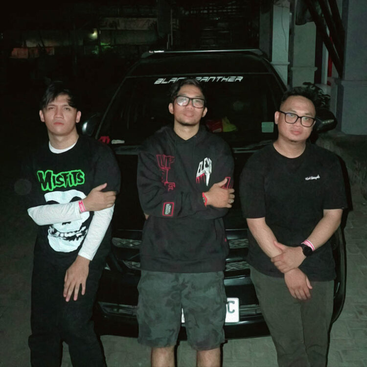 Alien Exist Feelings