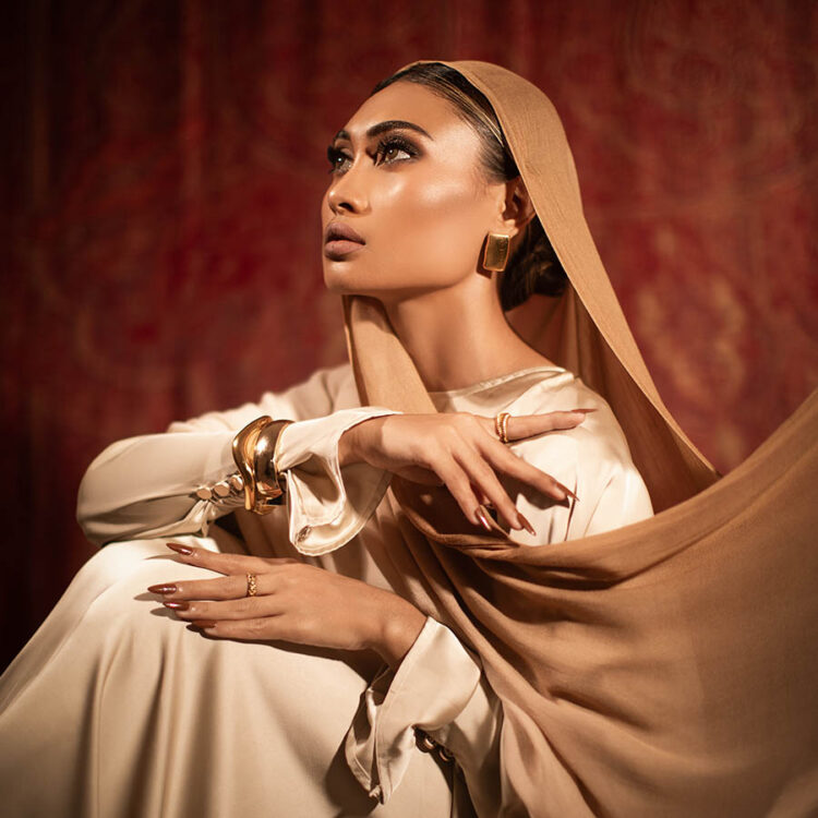 Novia Bachmid Kepada Nya