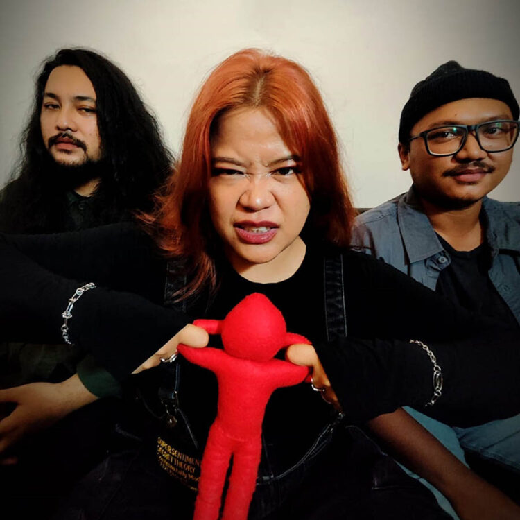 Orange Theory Hadirkan Album Debut "Paper Crown", Padukan Rock Alternatif dan Seni Patung